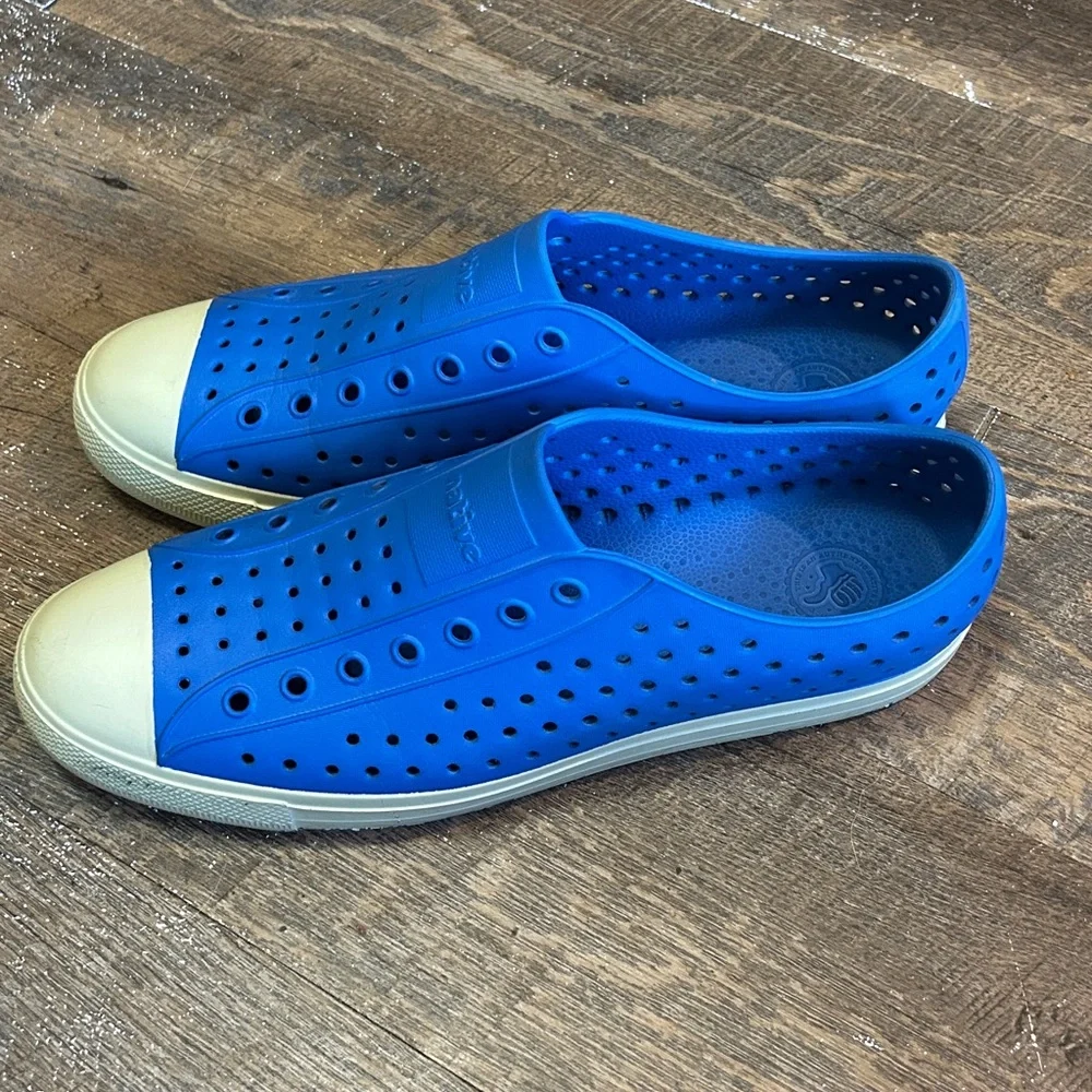 Native Jefferson Blue Perforated Slip-On‎ Cream Rubber Toe Cap Size Men’s 11